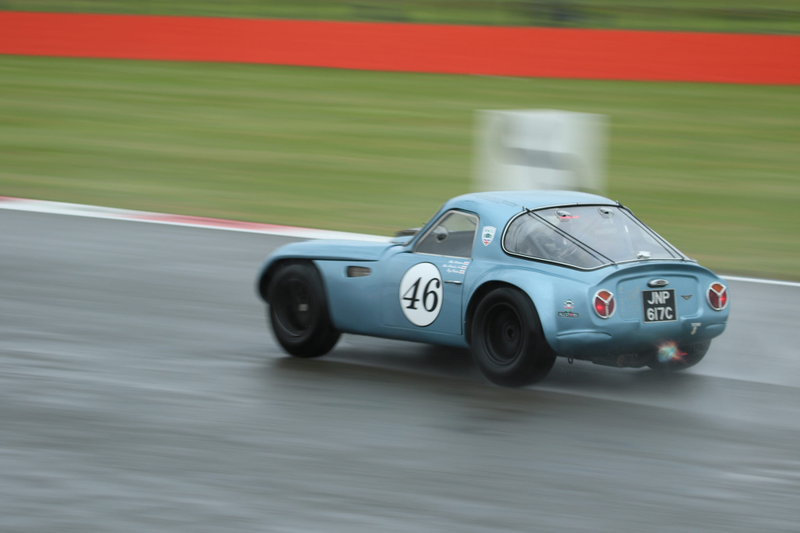 Illustration for article titled Ogle At The Best Cars Racing At The Silverstone Classic